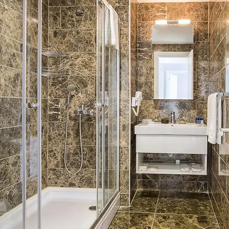 Alan Hotel 3*